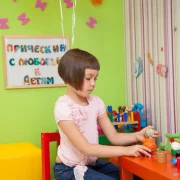 Детская парикмахерская Причёскин на Малой Семёновской улице фото 1 на сайте Sokolinayagora.su